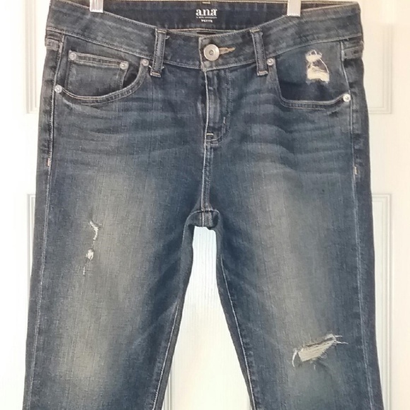 a.n.a Denim - A.N.A. Capri/Cropped Jeans.  Size: 10P